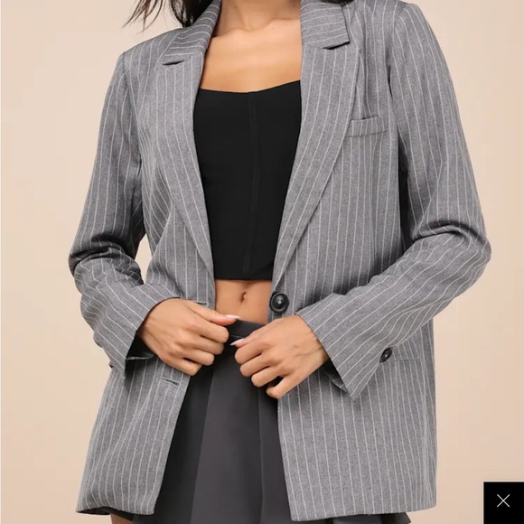Lulus Jackets & Blazers - Lulu's Convincing Charisma Grey Pinstriped Blazer. Size S